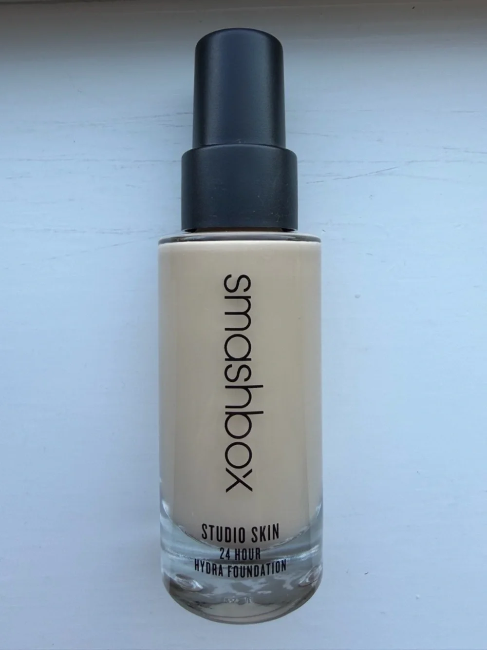 NWT Smashbox Studio Skin 24 Hour Hydra Foundation - 1.05 Fair Warm Olive